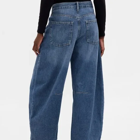 Gap High Rise Horseshoe Jeans - Picture 4 of 7